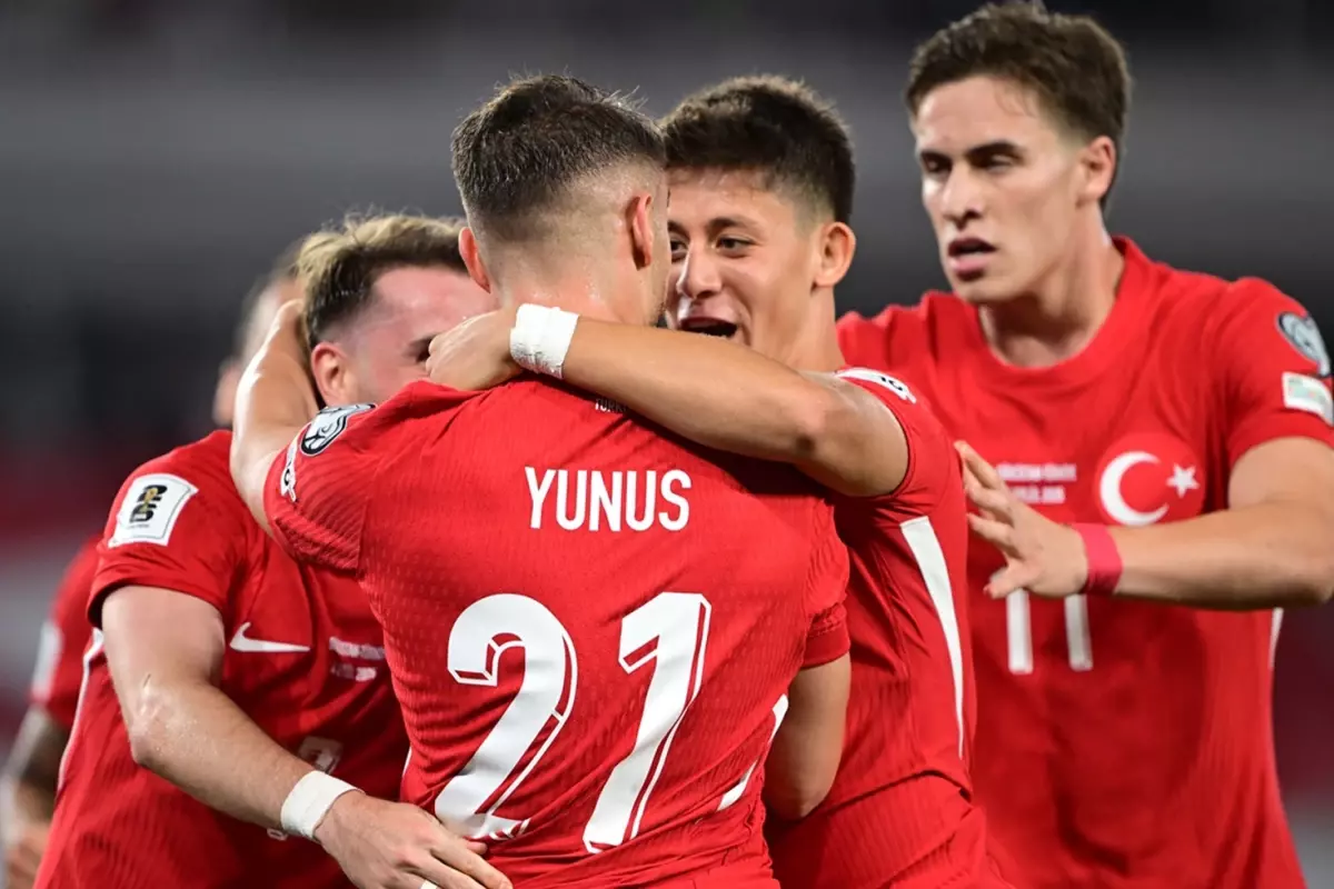 A Milli Takımımızın FIFA Dünya Kupası Elemeleri'nde Bulgaristan ve Gürcistan ile oynayacağı maçların aday kadrosu açıklandı.