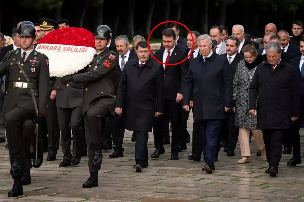 Anıtkabir'deki törene damga vuran görüntü: Yavaş ve soruşturma izni isteyen başsavcı yan yana