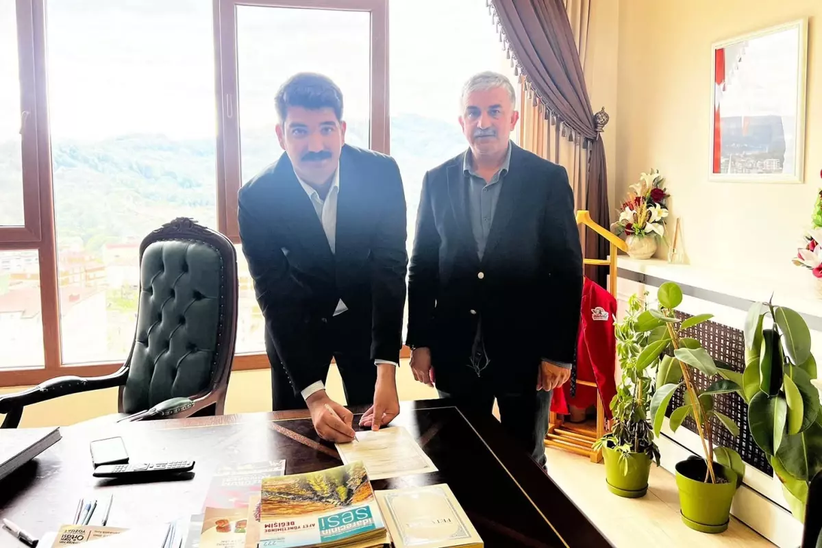 Kaymakam, görev yaptığı ilçenin futbol takımına transfer oldu