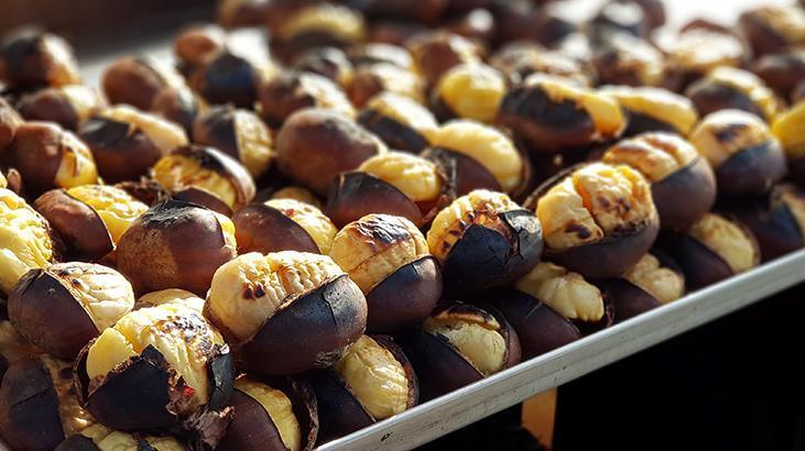 Sokak kestanesi evde böyle yapılır! Kabuğu anında ayrılıyor, içi dışı aynı pişiyor