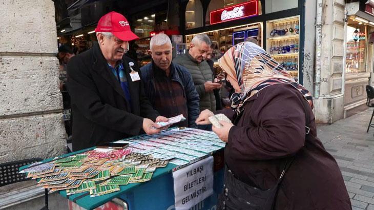 Yeni yıla sayılı günler kala Milli Piyango’nun 800 milyon TL’lik rekor ikramiyesine yoğun ilgi