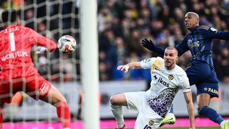 Fenerbahçe'de Anderson Talisca durdurulamıyor! Gollerine devam etti
