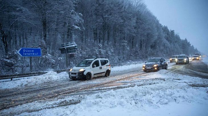 Meteoroloji uyarmıştı! Kar iyice bastırdı: Ağır tonajlı araçların geçişine izin verilmiyor