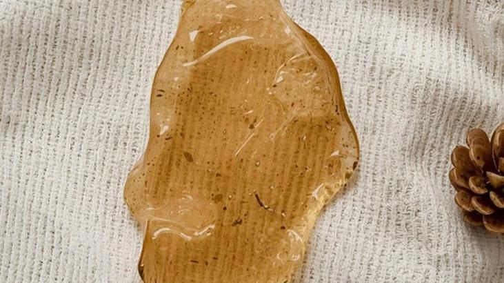 İnatçı çam reçinesini zeytinyağıyla çözün! Çivi çiviyi söküyor, böyle uygulayın