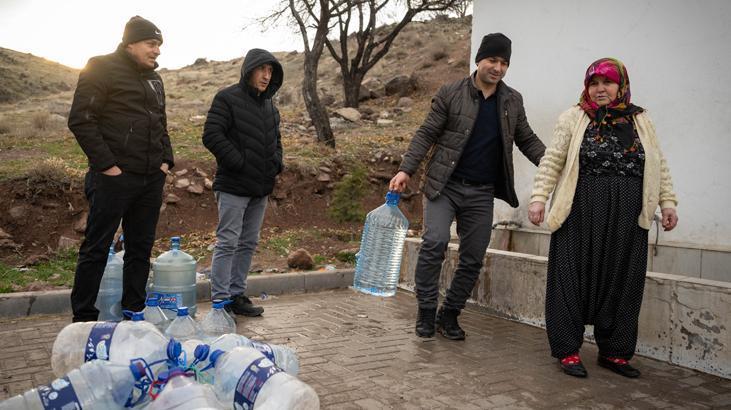Ankaralı vatandaşın su çilesi: Karda kışta perişan olduk, 3 saattir sıradayız
