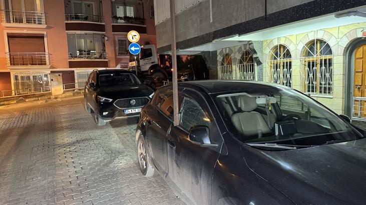 İstanbul'da etkili olan fırtınada facianın eşiğinden dönüldü! Çatıdan düştü ok gibi saplandı