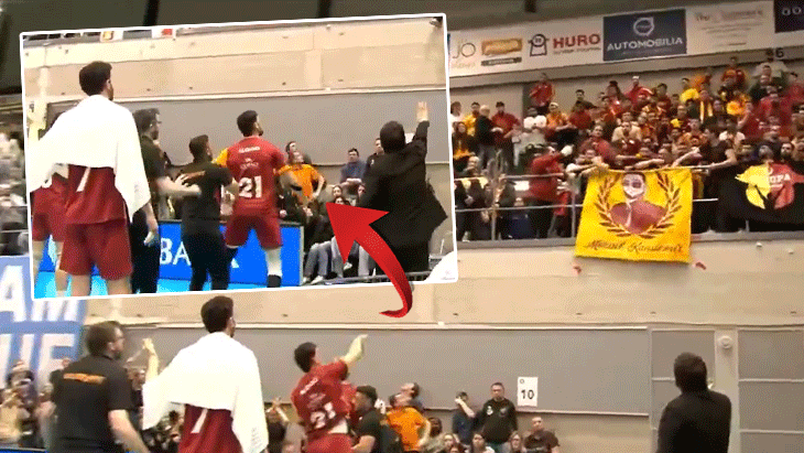Galatasaray'da taraftar ve voleybolcular arasında gerginlik! Su şişesini fırlattı