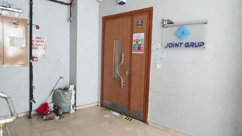 Kot atölyesinde kriz! Zam isteyen 60 işçi ücretsiz izne çıkarıldı: 15 günde iş yeri yok oldu