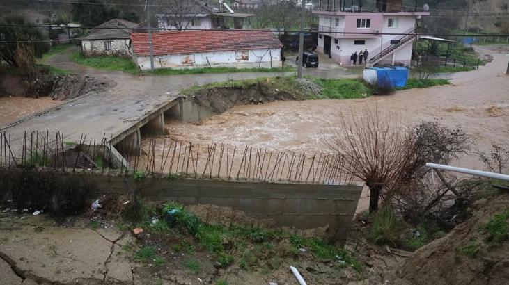 Aydın’da taşkın! İncirliova’da dere yatağındaki evler boşaltıldı