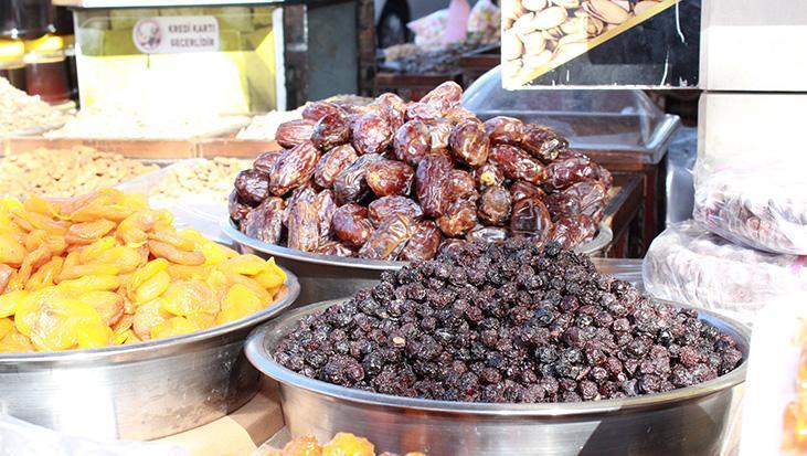Siirt’te ramazan bereketi başladı! Hurma, tahin ve pekmez tezgahta