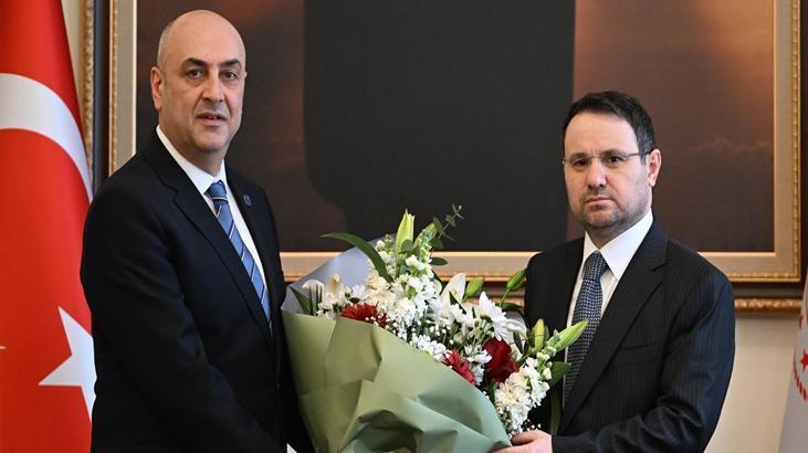 Bakan Gürlek: Barolarımızla ortak sorunlara birlikte çözüm üreteceğiz