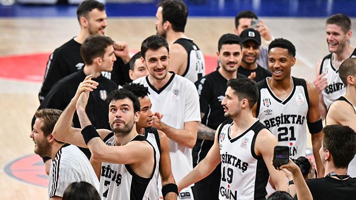 Türkiye Kupası'nda ilk finalist Beşiktaş GAİN! Anadolu Efes veda etti