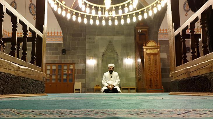 Teravih namazlarından sonra Erzurum’da okunan dua: 'İşfe’lena duası