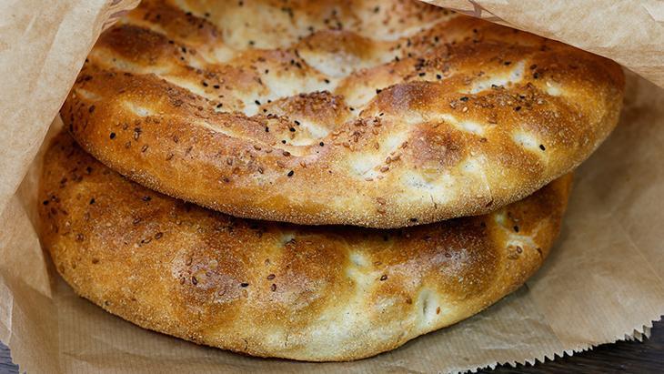 Ramazanda bağırsak tembelliğine karşı pideyi azaltın