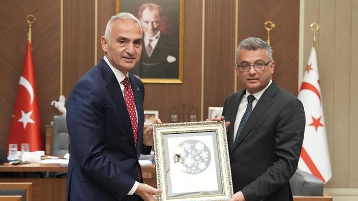 Türkiye - KKTC kardeşliği Lefkoşa’da aynı sofrada buluştu! Bakan Ersoy: KKTC’yi hiçbir şart altında yalnız bırakmayız