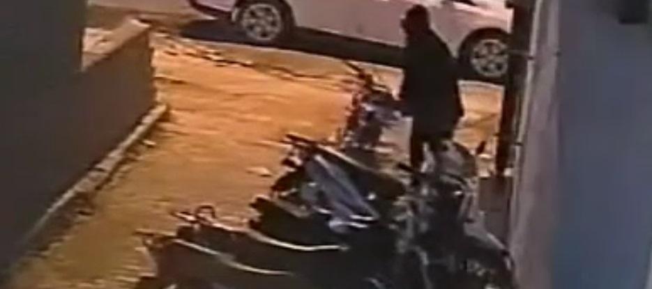 Son taksiti ödedi, sabah hayatının şokunu yaşadı! Motosikleti saniyeler içinde çalındı