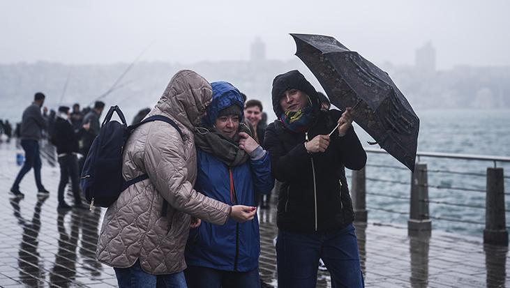 Son dakika: Meteoroloji hava durumu raporu! İstanbul'da sağanak yağış etkili oluyor