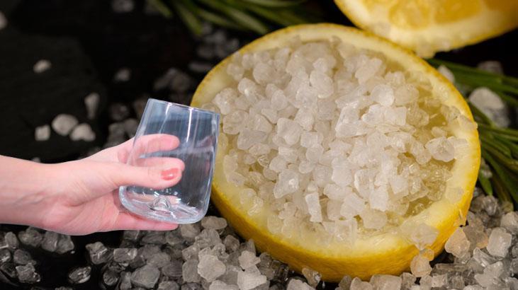 Eski bardakları kristale çeviren tüyo! Hem ucuz hem doğal, bulaşık makinesine atın