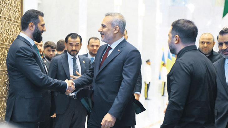 Kritik ziyarette üçlü görüşme