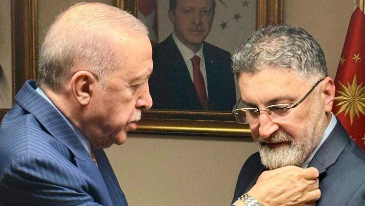 Son dakika... Serik Belediye Başkanı Kadir Kumbul AK Parti'ye geçti! Cumhurbaşkanı Erdoğan rozetini taktı