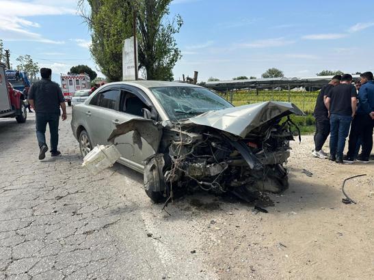 3 aracın karıştığı feci kazada 1 ölü! Kazaya neden olan sürücü kayıplara karıştı