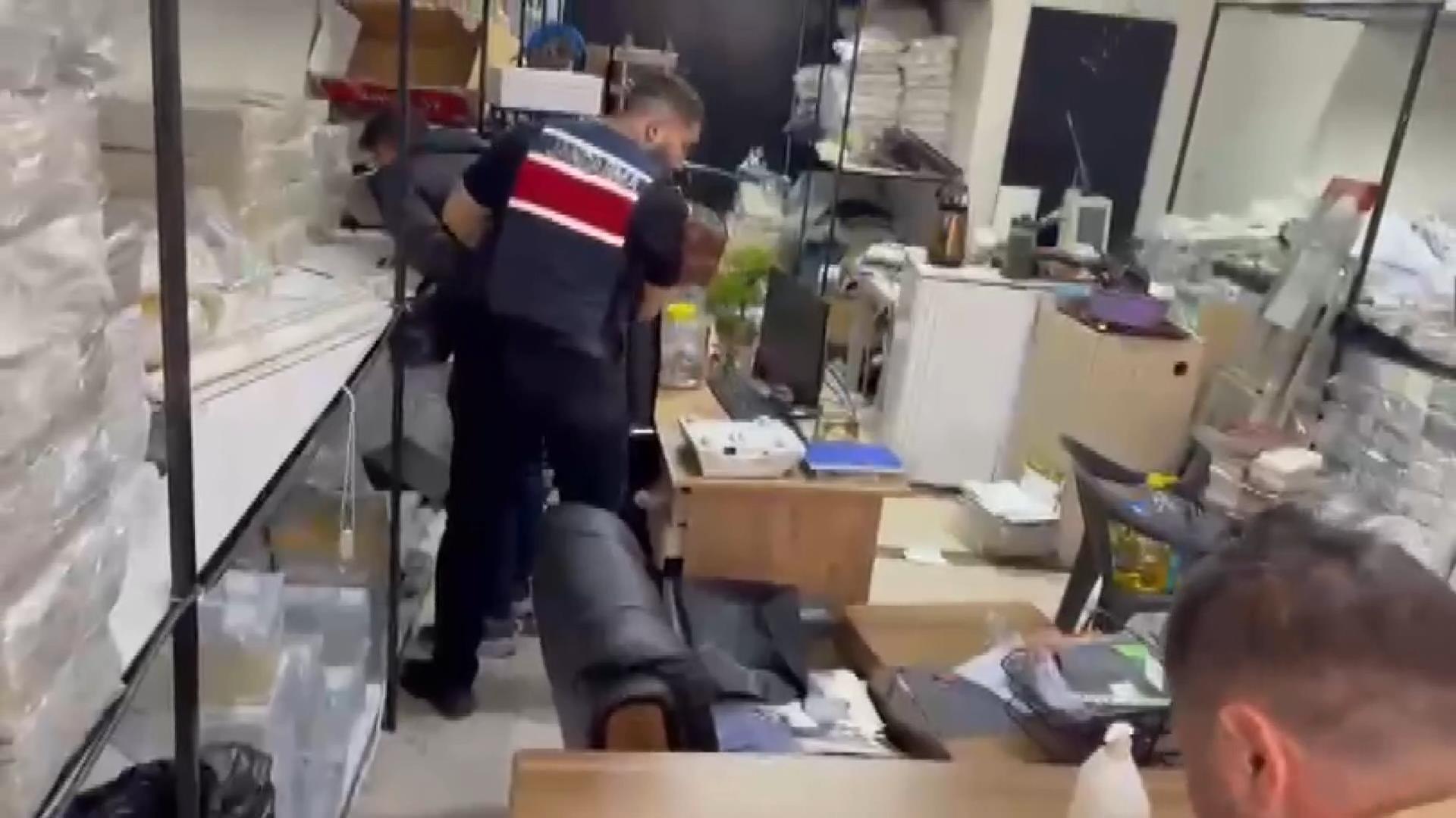 İstanbul’da sahte altın alarmı! Milyonluk vurgun son anda ortaya çıktı