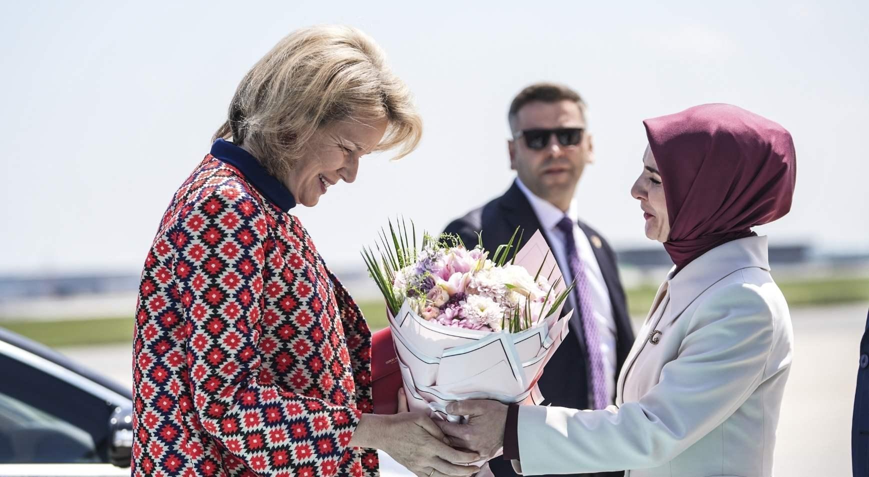 Belçika Kraliçesi Mathilde İstanbul’da! 428 kişilik heyet Türkiye’ye indi