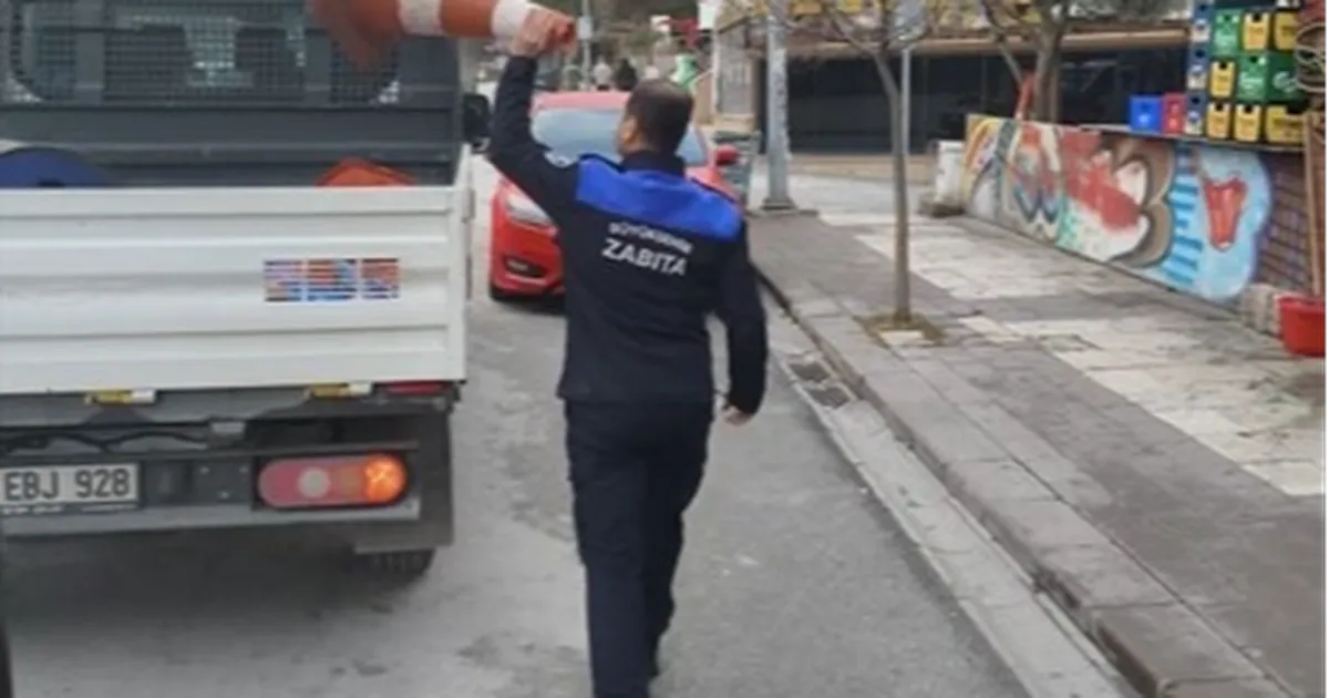 Denizli'de zabıta ekiplerinden kaldırım işgallerine sıkı takip