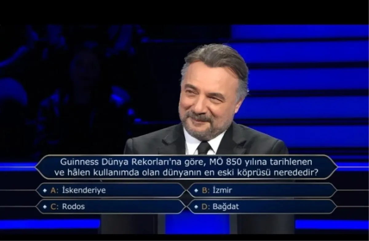 Guinness Dünya Rekorları'na göre, MÖ 850 yılına tarihlenen ve hâlen kullanımda olan dünyanın en eski köprüsü nerededir?