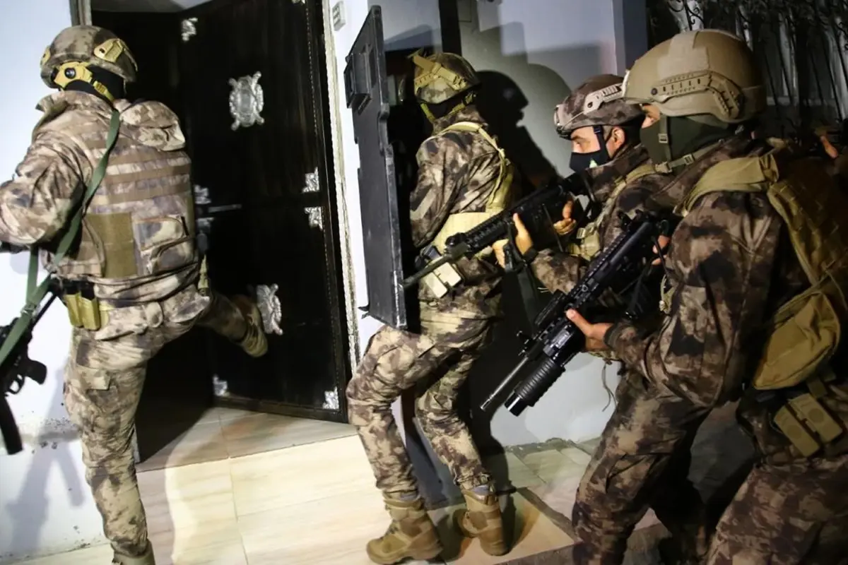 İstanbul'da DEAŞ operasyonu! 110 şüpheli yakalandı