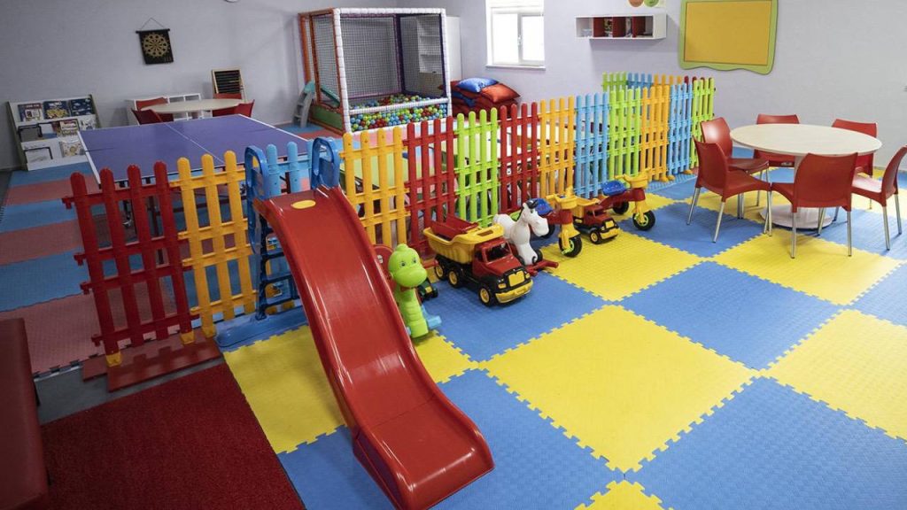 Belediye kreşlerine yeni düzenleme: Bakanlık izni zorunlu hale geldi