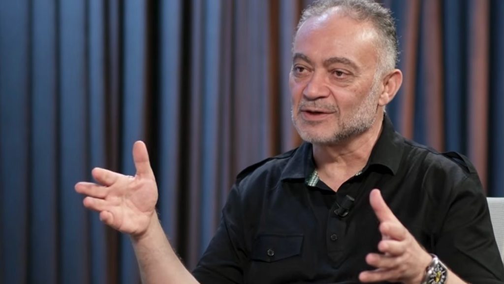 Koleksiyoner Mehmet Çebi anlattı: Poşetten Hafız Osman’ın hilyesi çıktı