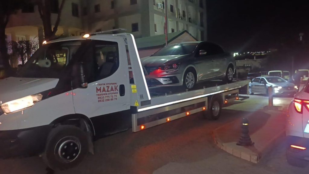 Manavgat Belediyesi’ne haciz operasyonu! Makam araçları yediemine çekildi