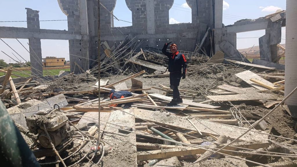 Şanlıurfa’da cami inşaatında çökme: 3 işçi göçük altında kaldı