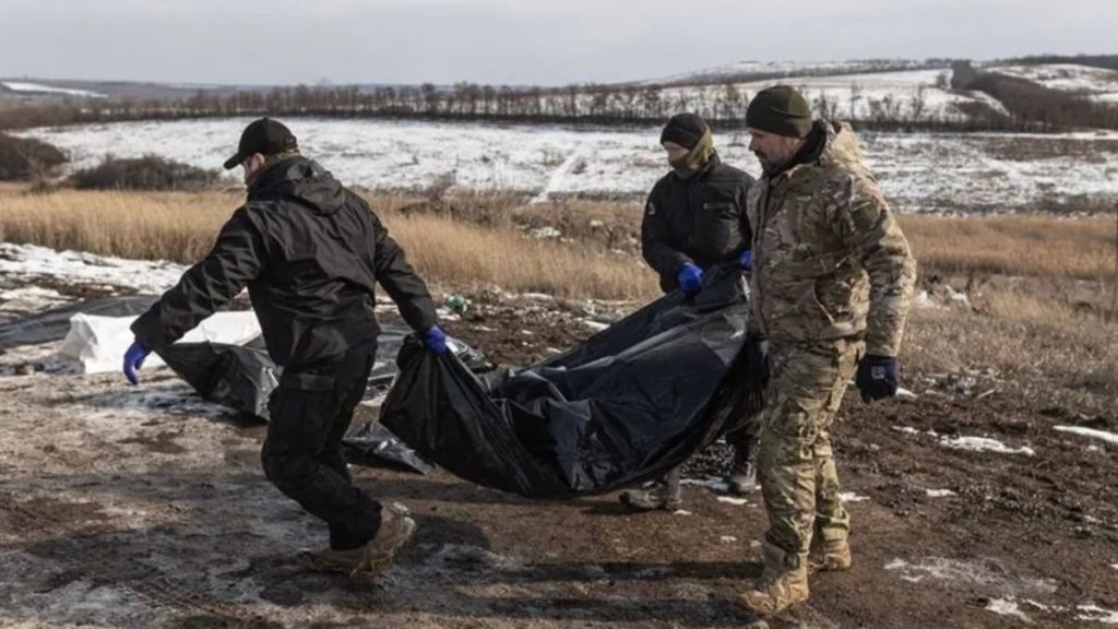Ukrayna, 501 askerin cenazesini Rusya’dan teslim aldığını duyurdu